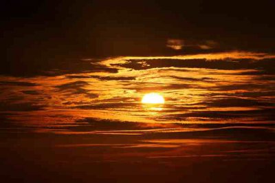 ​形容夕阳西落的优美句子（精选80句）