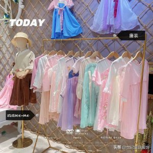 ​卖衣服发朋友圈的吸引人句子（分享38句服装宣传文案）