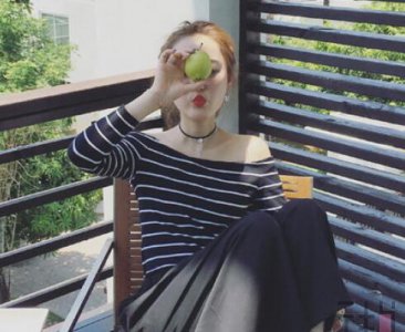 ​晚上发朋友圈的高情商句子