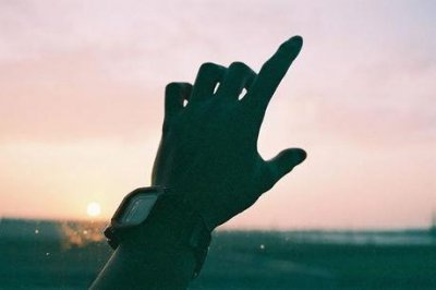 ​动漫里的伤感短语录 动漫伤感语录配图(精选77句)