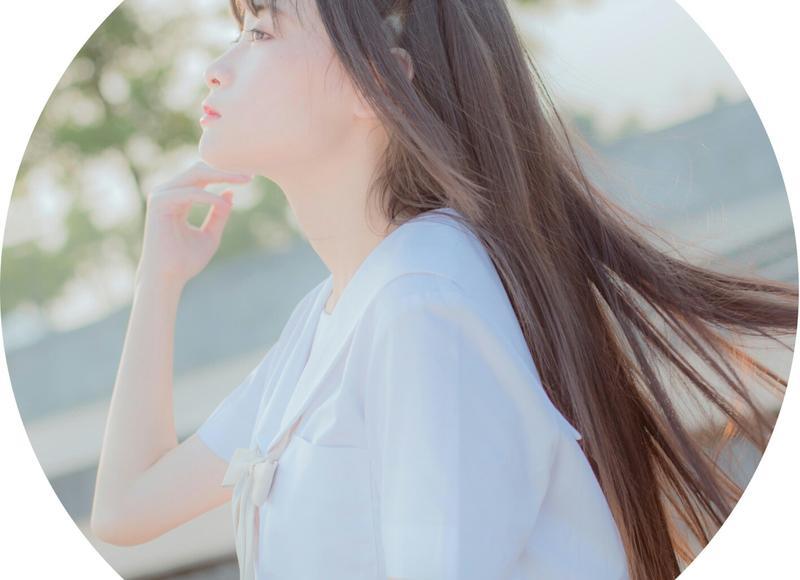 关于月的唯美短句细选60条 关于月的唯美短句细选60条